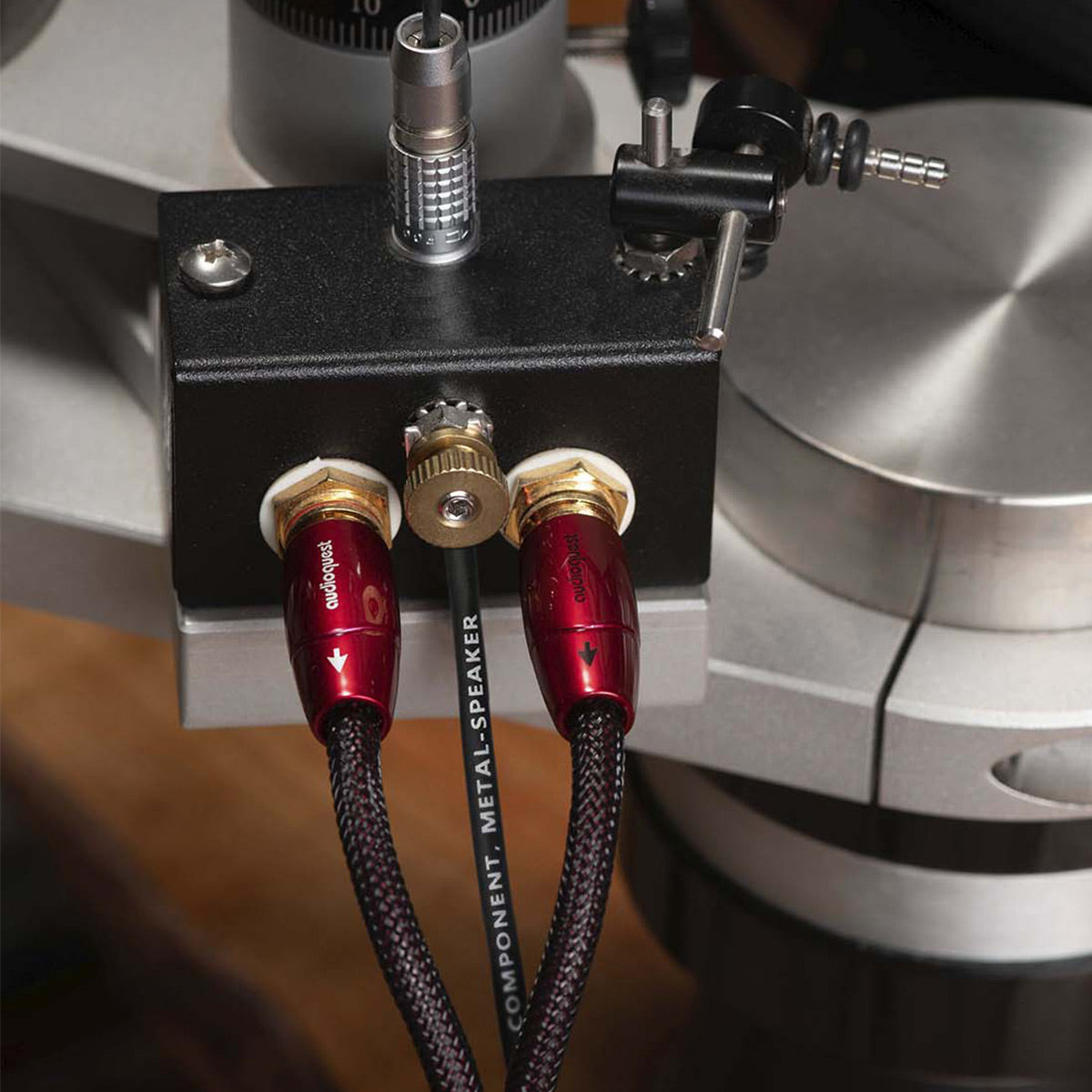 AudioQuest Black Hole GroundGoody RF-Dissipating Ground Wire (4.91 ft.)